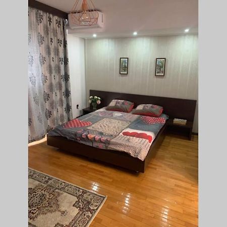 Lovely Studio In The Heart Of Bukarest Exterior foto